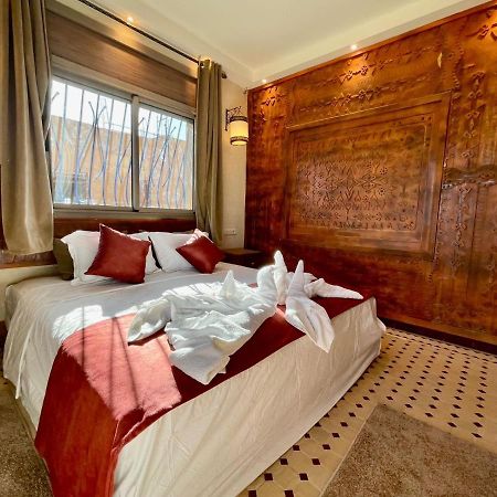 Hotel Apartments Lexpert " Riad The Family" Merzouga Exterior photo