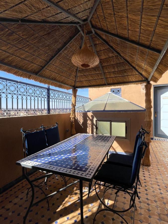 Hotel Apartments Lexpert " Riad The Family" Merzouga Exterior photo